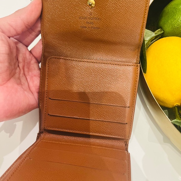 Louis Vuitton Monogram Compact Elise Wallet - Picture 3 of 7